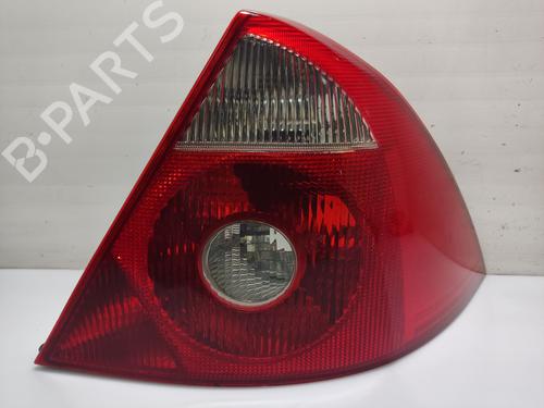 Used Right taillight FORD MONDEO III (B5Y) 2.0 TDCi (130 hp) 23205628