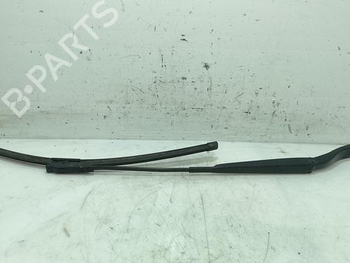 Used Front windshield wiper arm Front windshield wiper arm 38093403 38093403
