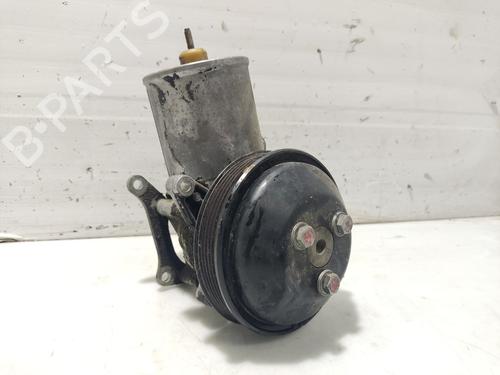 Used Steering pump MERCEDES-BENZ E-CLASS (W124) E 200 (124.019) (136 hp) 31106054