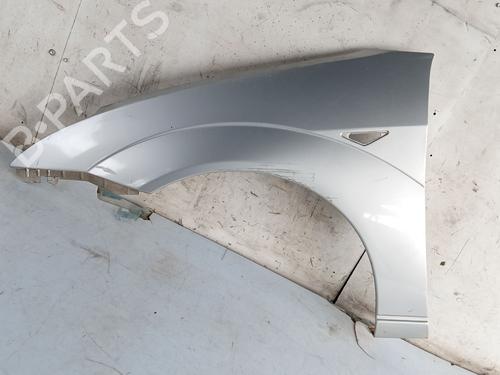Used Left front fenders Left front fenders FORD FOCUS I (DAW, DBW) 1.8 Turbo DI / TDDi (90 hp) 35725228 35725228