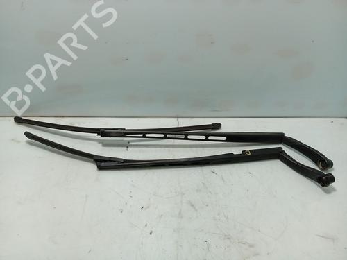 Used Front windshield wiper arm CITROËN C5 III Break (RW_) 2.0 HDi 140 (140 hp) 32035129