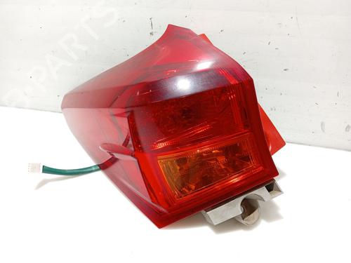 Piloto trasero izquierdo TOYOTA AURIS Estate (_E18_) 1.8 Hybrid (ZWE186_, ZWE186R, ZWE186H) (136 hp) 31102206