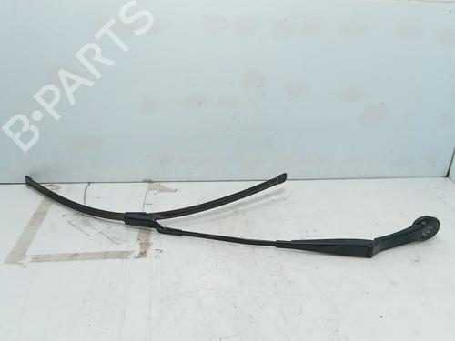Used Front windshield wiper arm Front windshield wiper arm FORD FOCUS III 1.5 TDCi (120 hp) 40044340 40044340
