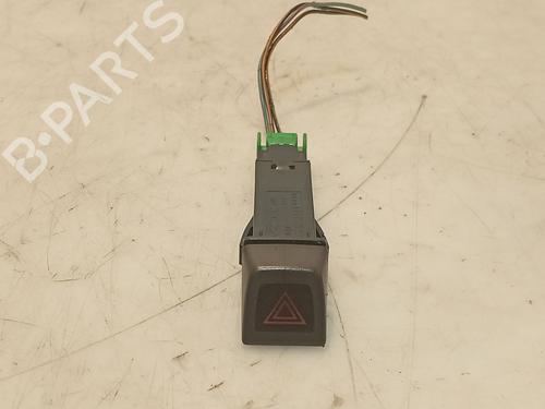 Used Warning switch Warning switch VOLVO V50 (545) 2.0 D (136 hp) 33928618 33928618