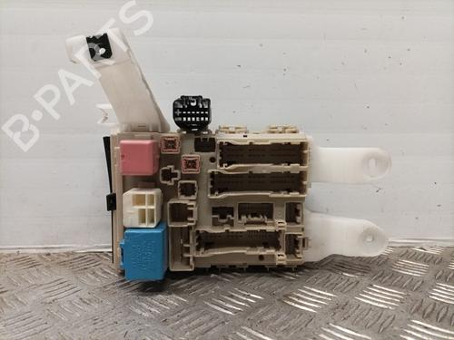fuse-box-toyota-verso-_r2_-16-d4-d-war20_-827300f320-434214h12-311654d09-2009-2010-2011-2012-2013-2014-2015-2016-2017-2018-18993961 main image