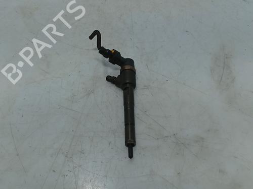 Used Injector CHEVROLET AVEO Hatchback (T300) 1.3 D (95 hp) 32301490