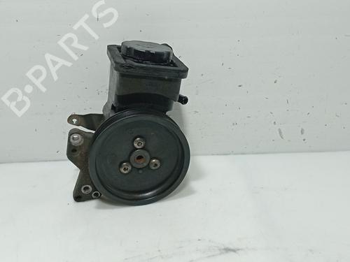 Used Steering pump Steering pump BMW 5 (E60) 525 d (177 hp) 33928584 33928584