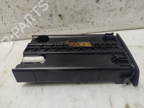 Suporte copos/Objectos RENAULT LAGUNA III (BT0/1) 2.0 dCi (BT01, BT08, BT09, BT0E, BT0K, BT12, BT1C, BT1D,... (150 hp) 31106522