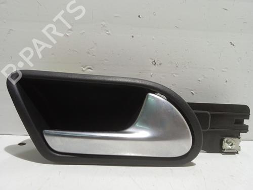Used Front right interior door handle Front right interior door handle 19009638 19009638