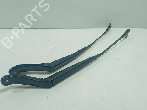 Used Front windshield wiper arm Front windshield wiper arm 36805186 36805186