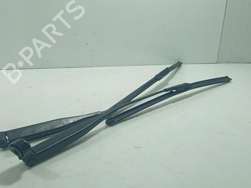 Used Front windshield wiper arm Front windshield wiper arm MERCEDES-BENZ VANEO (414) 1.7 CDI (414.700) (91 hp) 33981085 33981085
