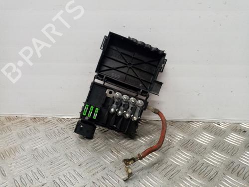 Used Fuse box Fuse box 18993500 18993500