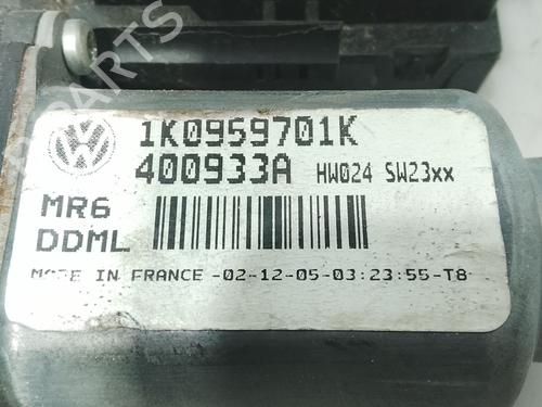 Left front window motor VW GOLF V (1K1) 1.9 TDI | BP38647242E21 - Image 2