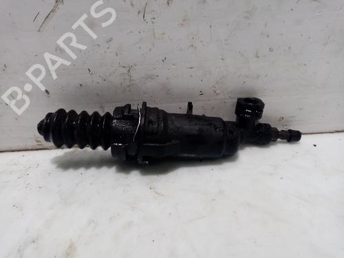 Used Clutch slave cylinder PEUGEOT EXPERT (224_) 2.0 HDi (94 hp) 24693943
