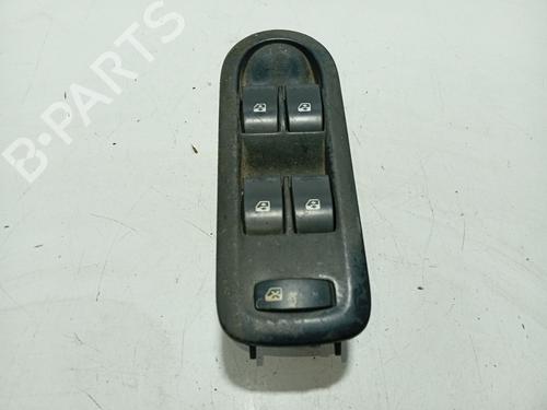 Used Left front window switch RENAULT SCÉNIC II (JM0/1_) 1.5 dCi (JM1E, JM16) (106 hp) 31101097