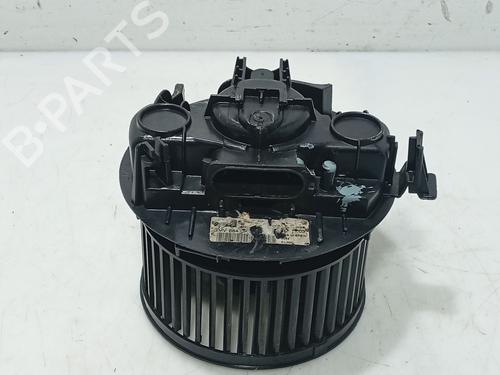 Used Heater blower motor RENAULT MEGANE II Saloon (LM0/1_) 1.5 dCi (LM02, LM13, LM2A) (101 hp) 32303943