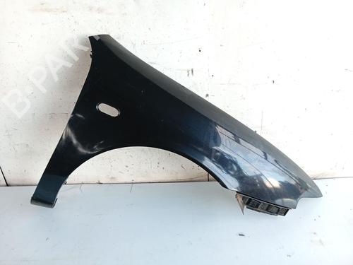 Forskærm Højre SEAT LEON (1M1) 1.6 16 V (105 hp) 32138097