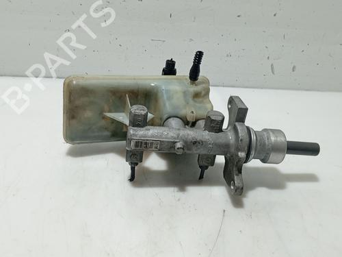 Used Brake master cylinder RENAULT TRAFIC II Van (FL) [2001-2026]  31814830