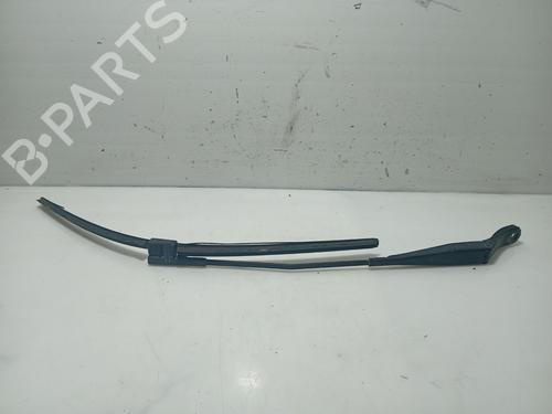 Used Front windshield wiper arm PEUGEOT 207 (WA_, WC_) 1.4 HDi (70 hp) 31106540
