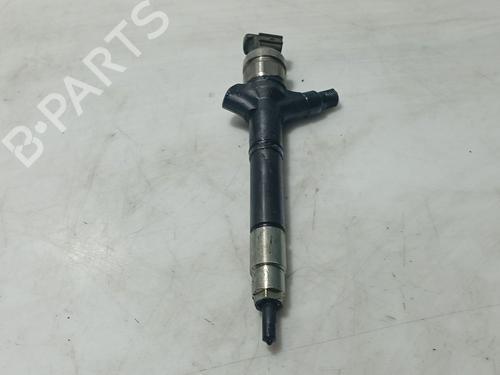 Used Injector TOYOTA AVENSIS (_T25_) 2.2 D-4D (ADT251_, ADT251R) (150 hp) 31124173