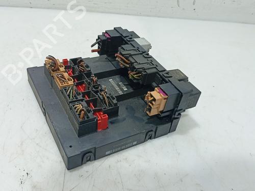 Used Fuse box Fuse box 36882557 36882557