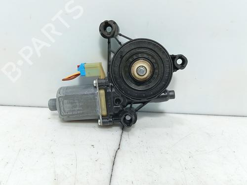 left-front-window-motor-seat-leon-5f1-2012-2013-2014-2015-2016-2017-2018-2019-2020-2021-36412185 main image