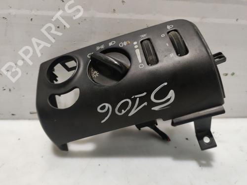 Used Headlight switch CHRYSLER VOYAGER / GRAND VOYAGER III (GS_, NS_) [1992-2001]  25279708