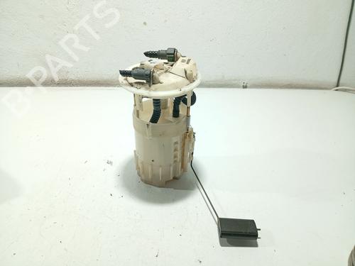 Bränslepump RENAULT MEGANE II (BM0/1_, CM0/1_) 1.9 dCi (BM0G, CM0G) (120 hp) 31106397