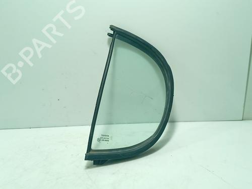 Panel rude bagtil venstre Panel rude bagtil venstre TOYOTA YARIS (_P1_) 1.3 (SCP12_, SCP13_, SCP12R, SCP13R) (87 hp) 33989353 33989353