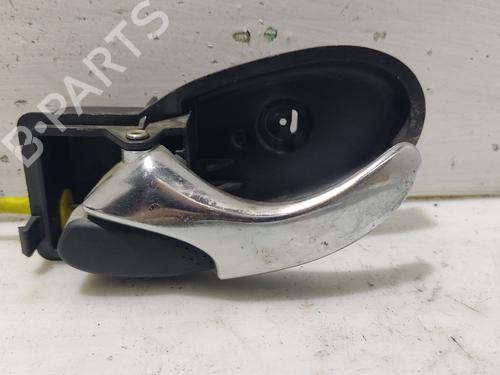 Used Front left interior door handle FORD FOCUS I Turnier (DNW) [1999-2007]  31105378