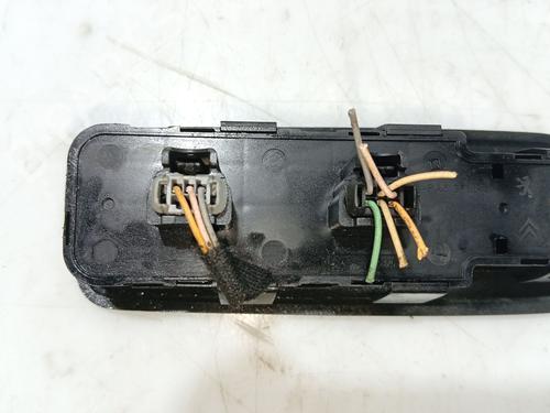 Left front window switch PEUGEOT 807 (EB_) | BP31809878I27