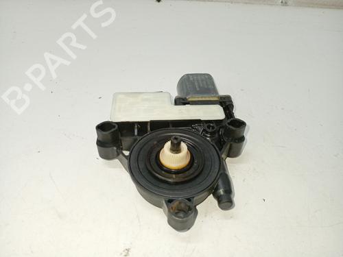 Motor do elevador de vidro trás direito SKODA OCTAVIA III (5E3, NL3, NR3) 1.6 TDI (110 hp) 31105310