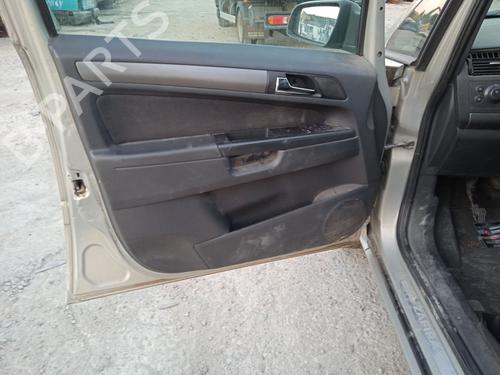 Fuse box OPEL ZAFIRA / ZAFIRA FAMILY B (A05) 1.9 CDTI (M75) | BP19007564E1 