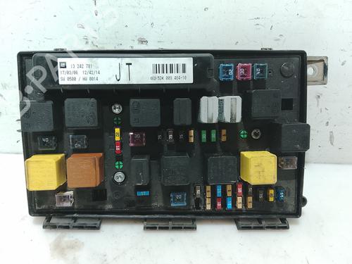 Used Fuse box Fuse box 37537226 37537226