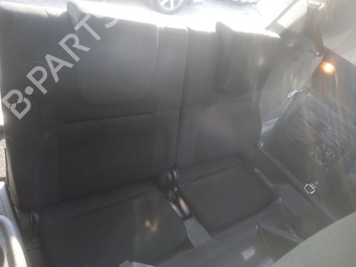 Right front fog light TOYOTA COROLLA Verso (ZER_, ZZE12_, R1_) 2.2 D-4D (AUR10_, AUR10R) | BP23218471C31 