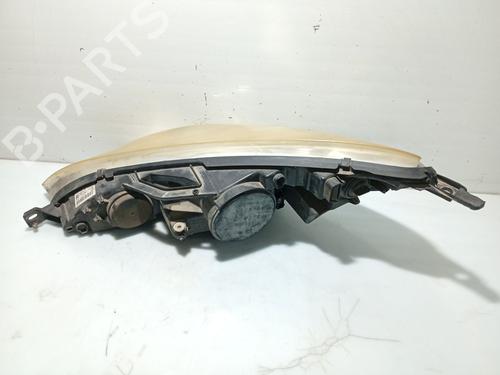 Right headlight PEUGEOT 407 (6D_) 2.0 HDi 135 (6DRHRH, 6DRHRE, 6DRHRG, 6DRHRJ) | BP31105695C29
