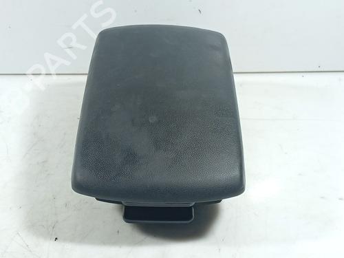 Used Armrest / Center console Armrest / Center console MAZDA 3 (BK) 1.6 DI Turbo (109 hp) 40607749 40607749
