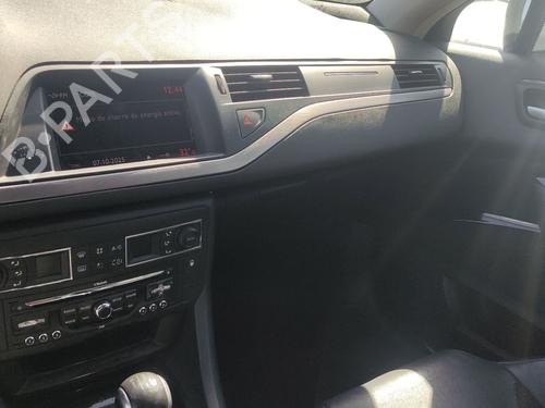 Rear center seatbelt CITROËN C5 III Break (RW_) 2.0 HDi 140 | BP32027757I27