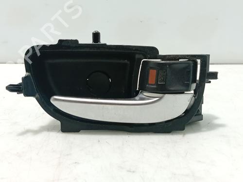 Maneta interior delantera derecha TOYOTA AURIS Estate (_E18_) 1.8 Hybrid (ZWE186_, ZWE186R, ZWE186H) (136 hp) 31112574