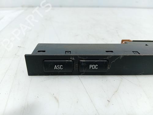 Switch BMW 7 (E38) 730 d | BP39617658I30 - Image 2
