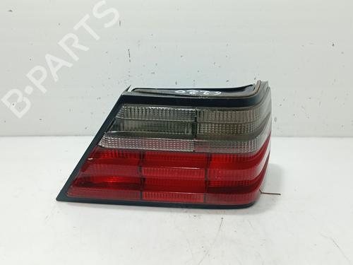 Used Right taillight Right taillight MERCEDES-BENZ E-CLASS (W124) E 300 D (124.131) (136 hp) 32732687 32732687