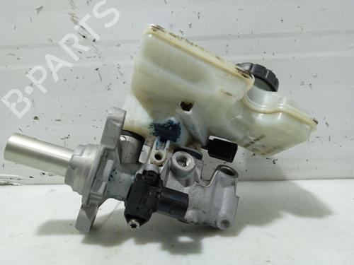 Used Brake master cylinder SKODA OCTAVIA III (5E3, NL3, NR3) 1.6 TDI (110 hp) 31102075