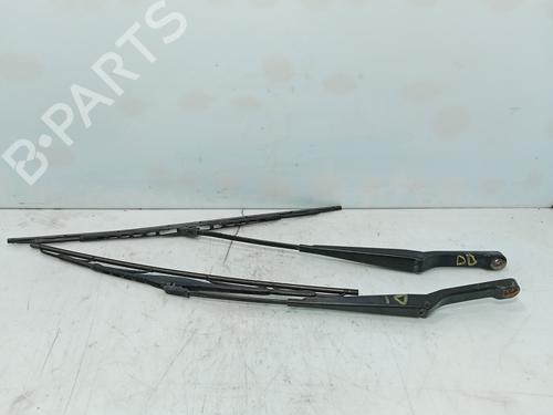 Used Front windshield wiper arm Front windshield wiper arm MERCEDES-BENZ M-CLASS (W163) ML 270 CDI (163.113) (163 hp) 34402839 34402839
