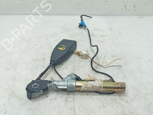 Used Seat buckle Seat buckle RENAULT CLIO II (BB_, CB_) 1.2 (BB0A, BB0F, BB10, BB1K, BB28, BB2D, BB2H, CB0A,... (58 hp) 36527181 36527181