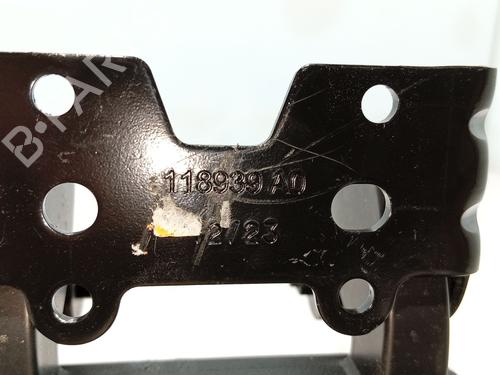 Armrest / Center console CITROËN C4 III (BA_, BB_, BC_) 1.2 PureTech 130 (BAHNSA, BAHNSB) | BP40288151I20 - Image 3