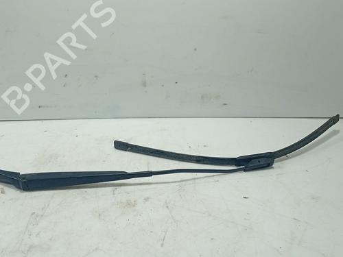 Used Front windshield wiper arm Front windshield wiper arm 38772492 38772492