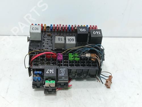 Used Fuse box Fuse box VW TRANSPORTER T4 Van (70A, 70H, 7DA, 7DH) 2.5 TDI (102 hp) 33421758 33421758