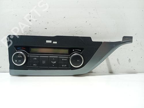 Comando chauffage TOYOTA AURIS Estate (_E18_) 1.8 Hybrid (ZWE186_, ZWE186R, ZWE186H) (136 hp) 31107972