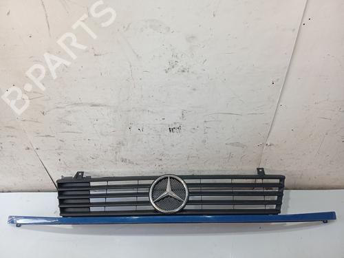Grill MERCEDES-BENZ VITO Bus (W638) 108 D 2.3 (638.164) (79 hp) 31104016
