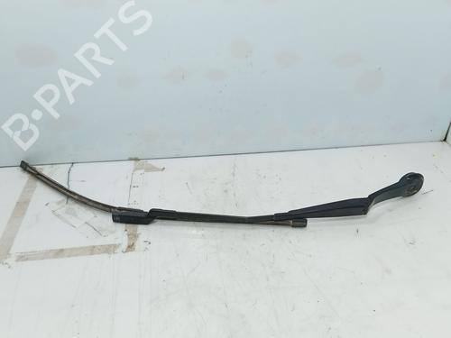 Used Front windshield wiper arm Front windshield wiper arm FORD FOCUS III 1.5 TDCi (120 hp) 40044341 40044341